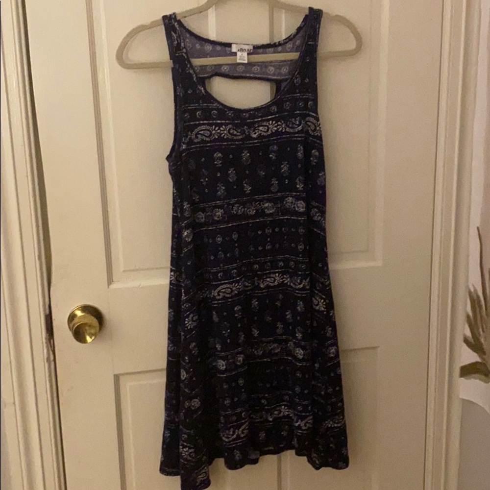 Abound Dress Size Medium